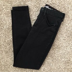Eddie Bauer Slightly Curvy High Rise Skinny Jeans | Size 2